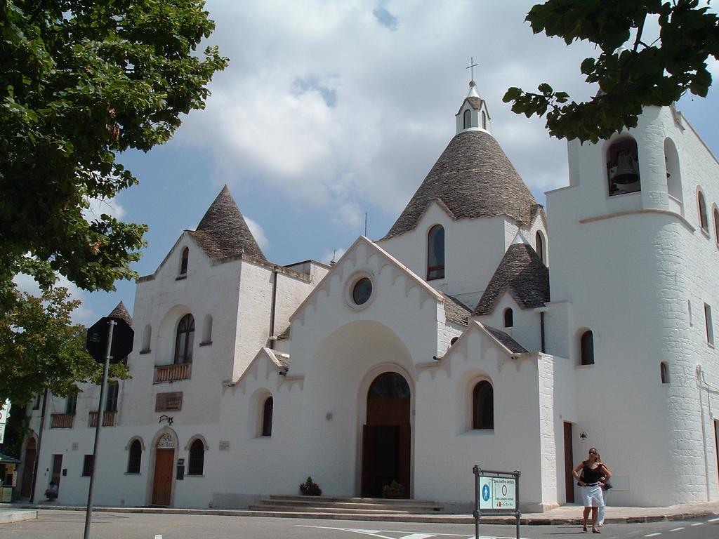 Вилла Trullo Monte Grappa Альберобелло Экстерьер фото